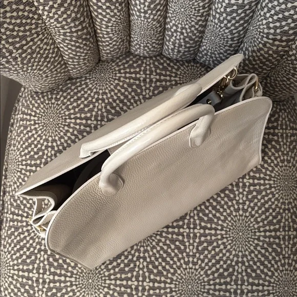 Claudia Firenze Off White Cream Leather XL Tote Bag - Picture 11 of 15